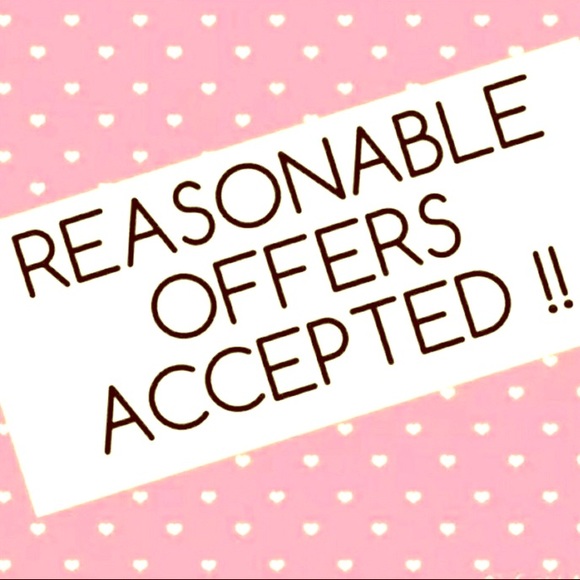 MAKE ME AN OFFER ✨✨ - Picture 1 of 1